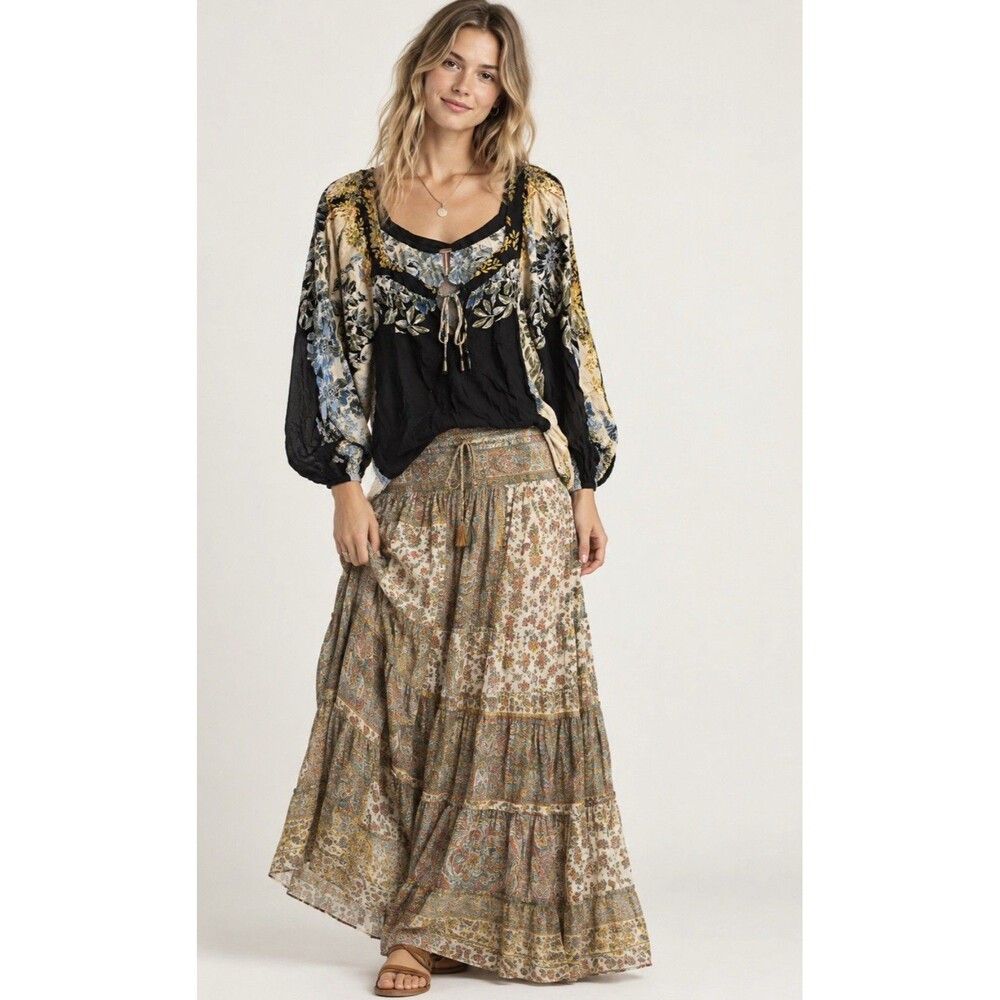 Free People Printed Blouse Medium Black Billowy Floral Peasant Boho Milkmaid